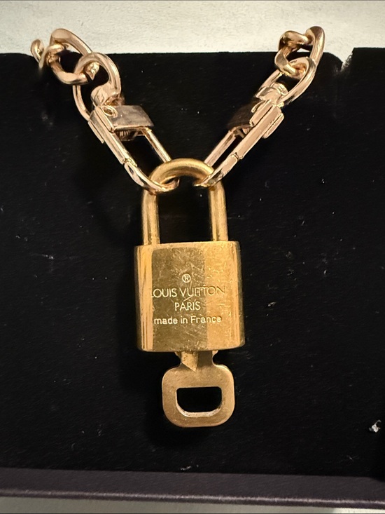 Louis Vuitton Jewelry - Louis Vuitton Gold Padlock Pendant Necklace